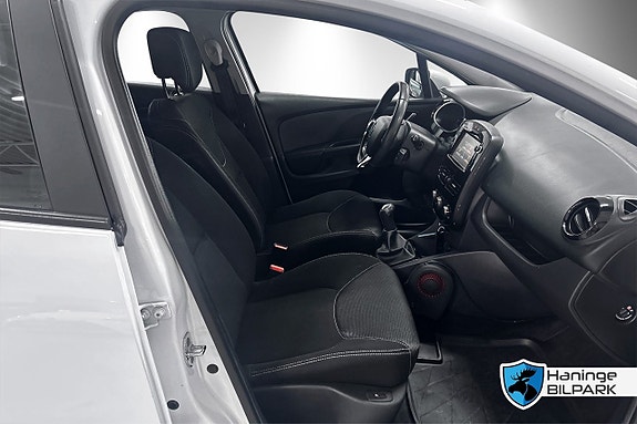 Renault Clio 14 of 21