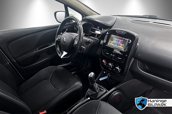 Renault Clio 13 of 21