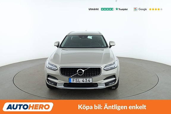 Volvo V90 Cross Country 9 of 30