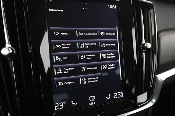 Volvo V90 Cross Country 25 of 30