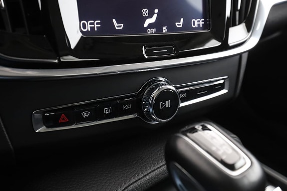 Volvo V90 Cross Country 28 of 30