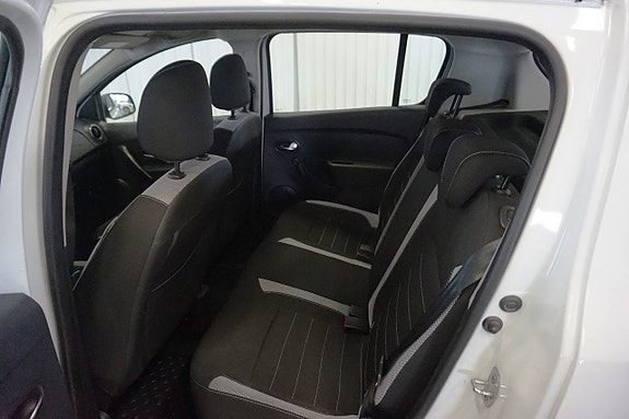 Dacia Sandero Stepway 10 of 23