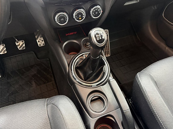 Mitsubishi ASX 9 of 16