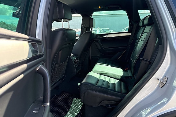 Volkswagen Touareg 14 of 21
