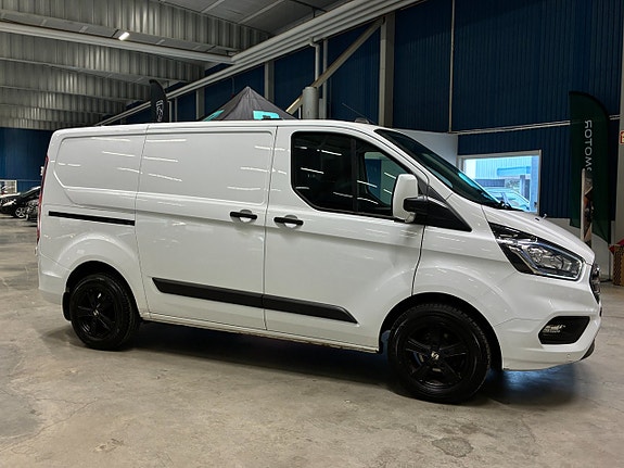 Ford Transit Custom 2 of 19