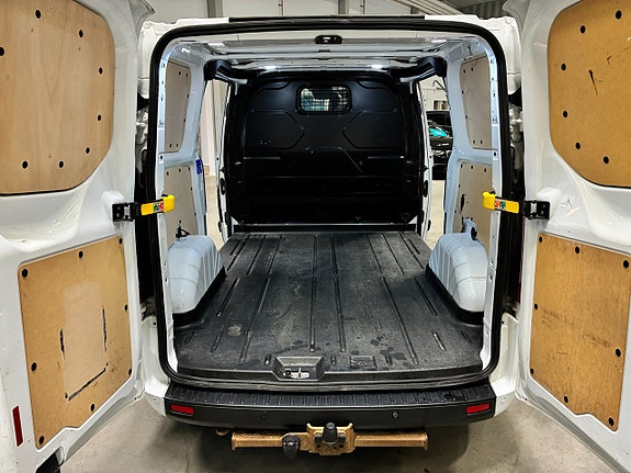 Ford Transit Custom 10 of 19