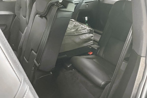 Volvo XC90 18 of 21