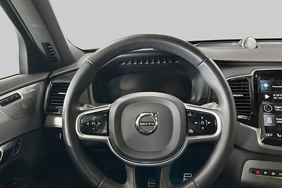 Volvo XC90 9 of 21