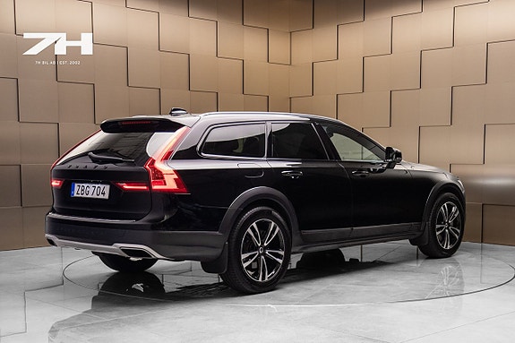 Volvo V90 Cross Country 5 of 21