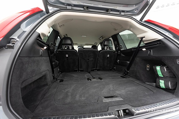 Volvo XC90 9 of 23