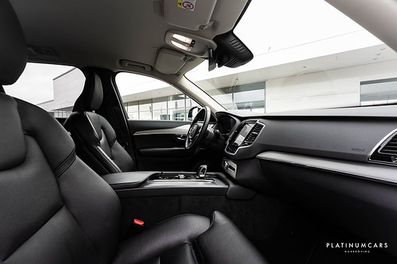 Volvo XC90 6 of 23
