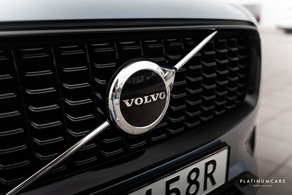 Volvo XC90 18 of 23