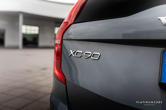 Volvo XC90 21 of 23