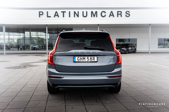 Volvo XC90 4 of 23