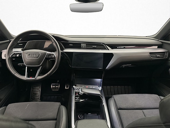 Audi Q8 17 of 30