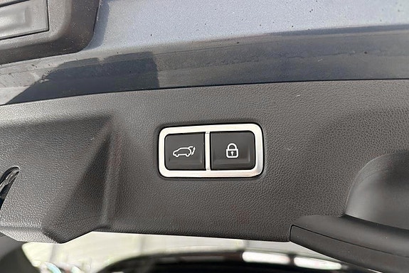 Kia Sorento 16 of 26