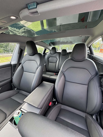 Tesla Model 3 5 of 30