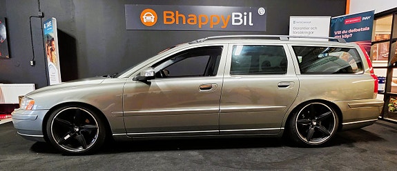 Volvo V70 4 of 16