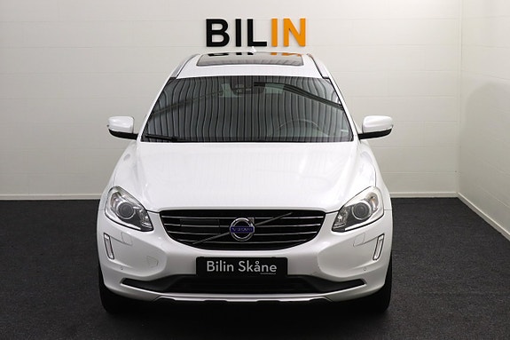 Volvo XC60 4 of 30