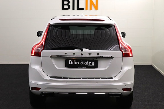 Volvo XC60 10 of 30