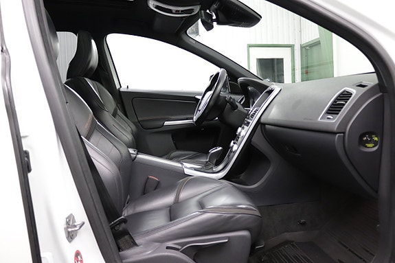 Volvo XC60 29 of 30
