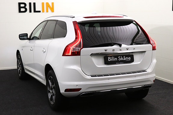 Volvo XC60 11 of 30