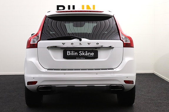 Volvo XC60 8 of 30