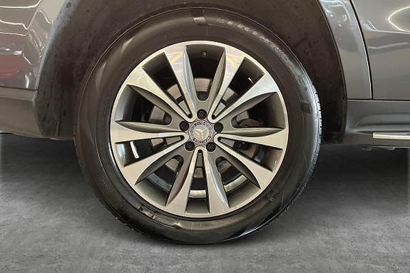 Mercedes-Benz GL350 24 of 24