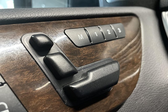 Mercedes-Benz GL350 19 of 24