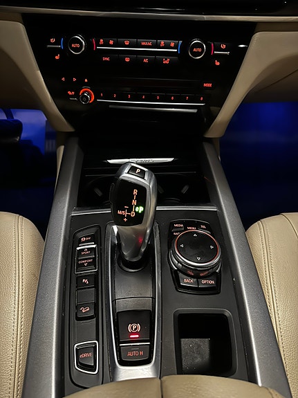BMW X5 13 of 20