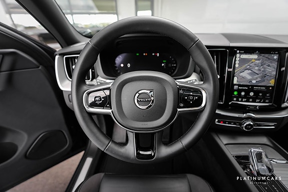 Volvo XC60 5 of 19
