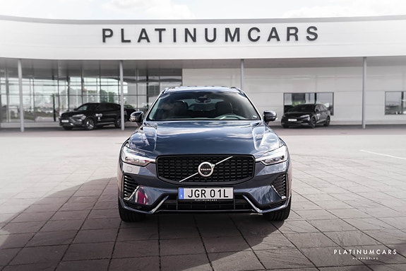 Volvo XC60 3 of 19