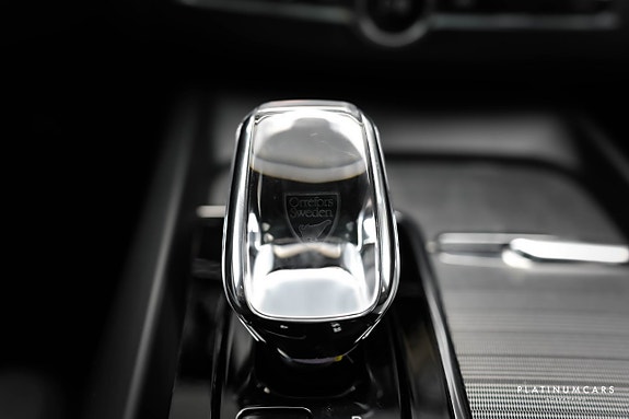 Volvo XC60 12 of 19