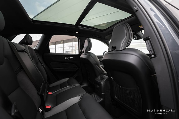 Volvo XC60 8 of 19
