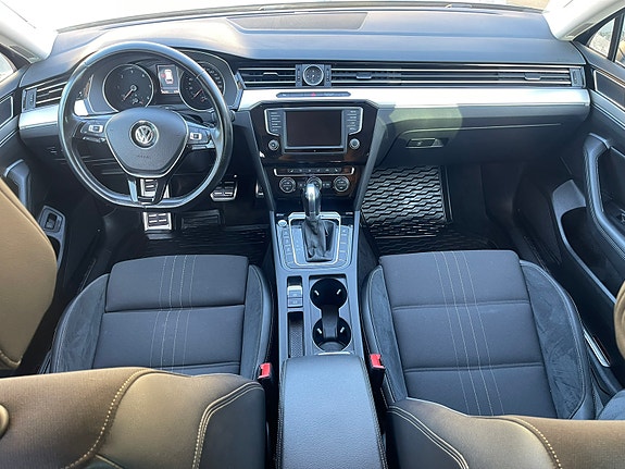 Volkswagen Passat Alltrack 7 of 8