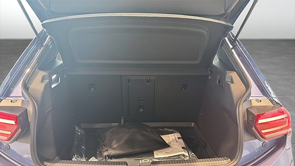 Volkswagen ID.3 Neo 12 of 12