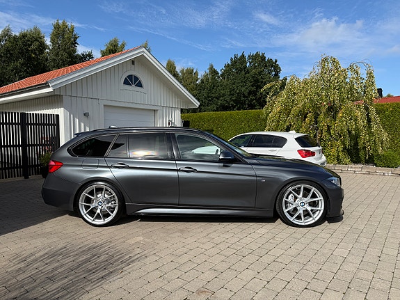 BMW 340i 2 of 11