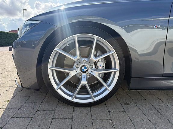 BMW 340i 9 of 11