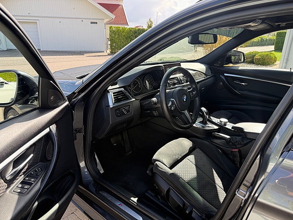 BMW 340i 7 of 11