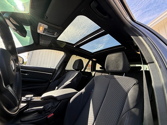 BMW 340i 8 of 11