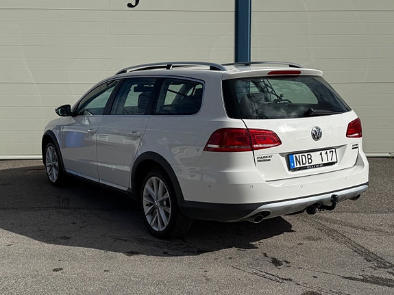 Volkswagen Passat Alltrack 8 of 20
