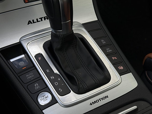 Volkswagen Passat Alltrack 14 of 20