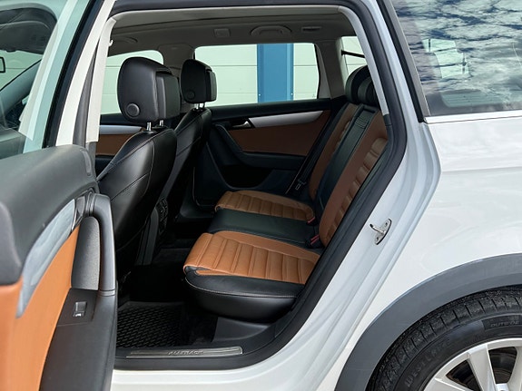 Volkswagen Passat Alltrack 19 of 20