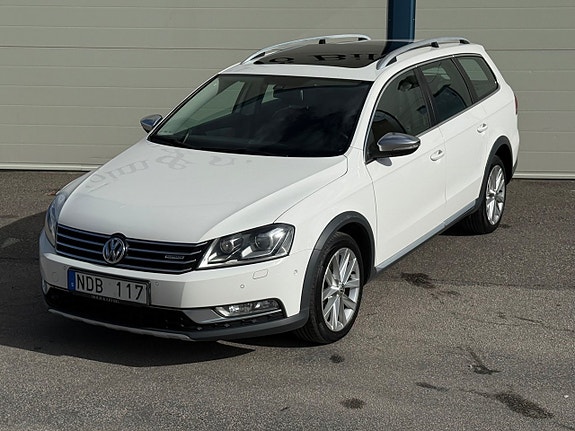 Volkswagen Passat Alltrack 2 of 20