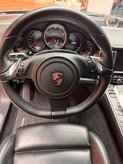 Porsche Panamera Turbo 6 of 21