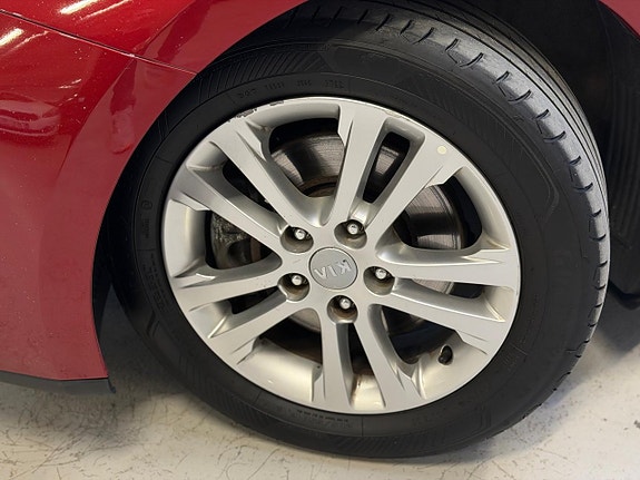 Kia Ceed 18 of 24