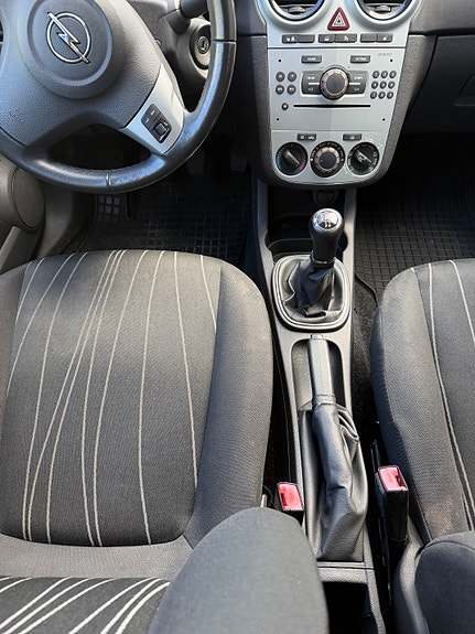 Opel Corsa 4 of 6