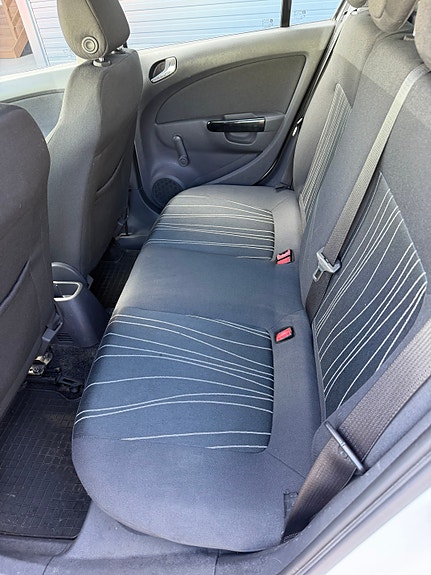 Opel Corsa 5 of 6