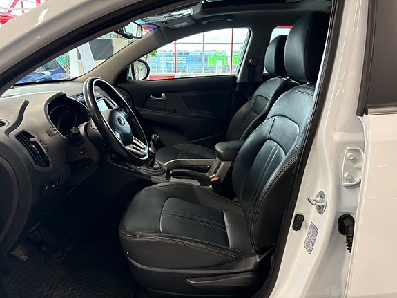 Kia Sportage 10 of 14