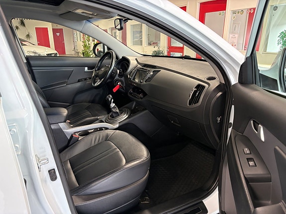 Kia Sportage 14 of 14